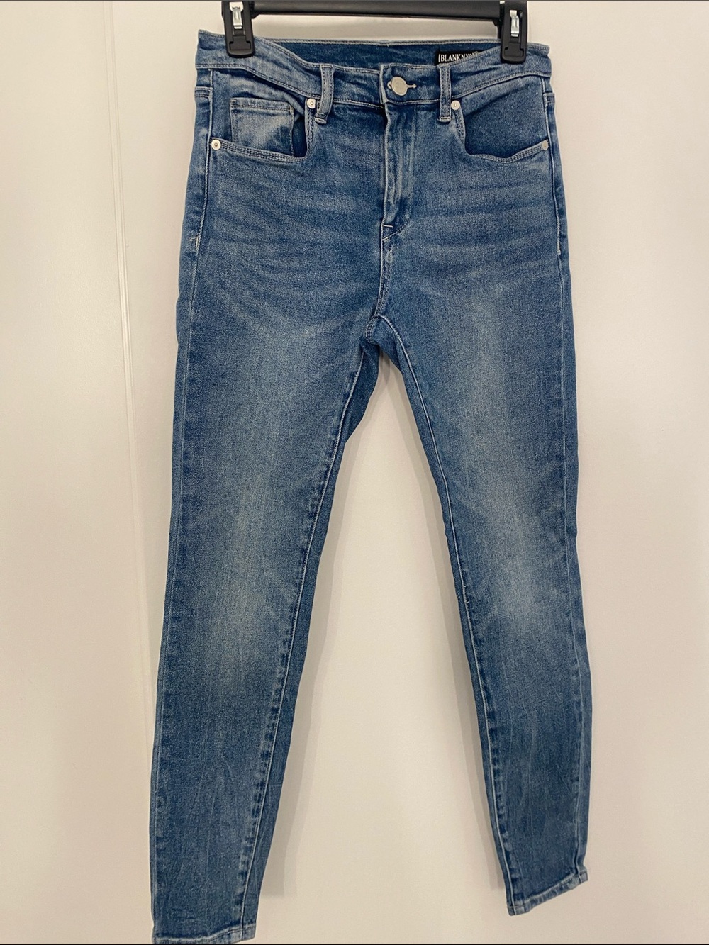 Blank NYC The Bond Mid Rise Skinny Jeans 
Medium Wash 27